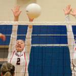 Wolves win battle of unbeaten teams / Volleyball