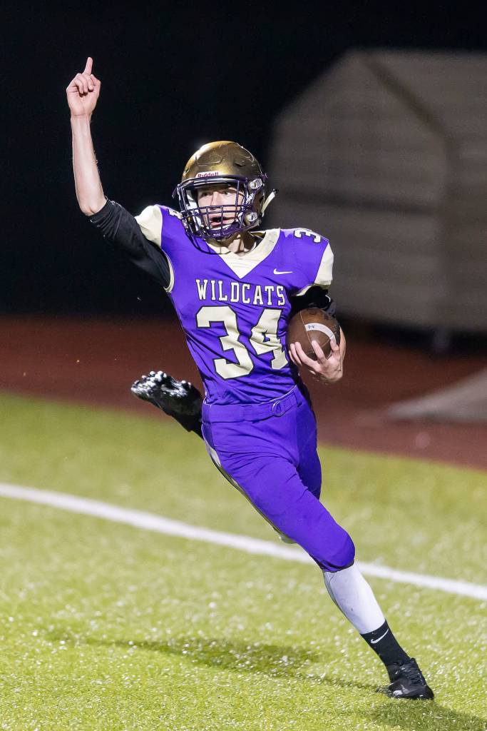 Kevin Schuldt celebrates after catching a TD pass from Caleb Fitzgerald.(Photo by John Fisken)