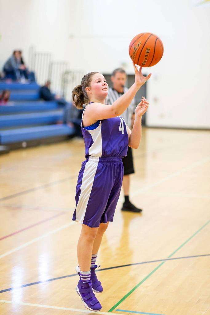 Photos: ‘Little’ Wolves, Wildcats begin seasons / Basketball