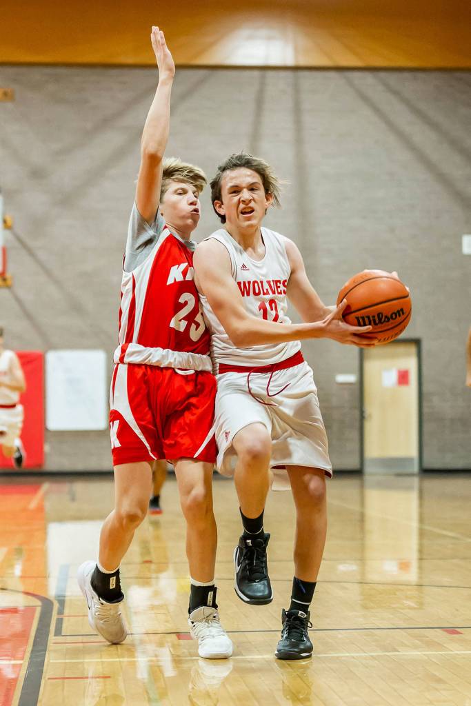 Photos: ‘Little’ Wolves, Wildcats begin seasons / Basketball