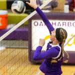Payton Parks delivers one of her nine kills.(Photo by John Fisken)