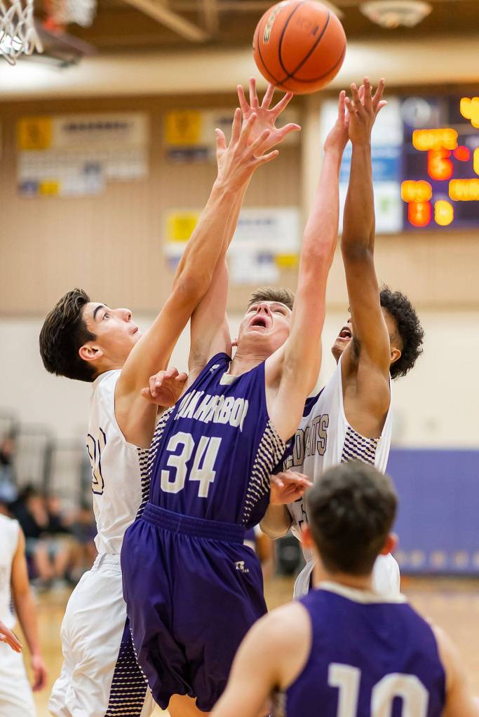 Photos: Wildcats display talents in annual scrimmage / Boys, girls basketball