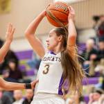 Murphy’s defense shuts down Oak Harbor / Girls basketball