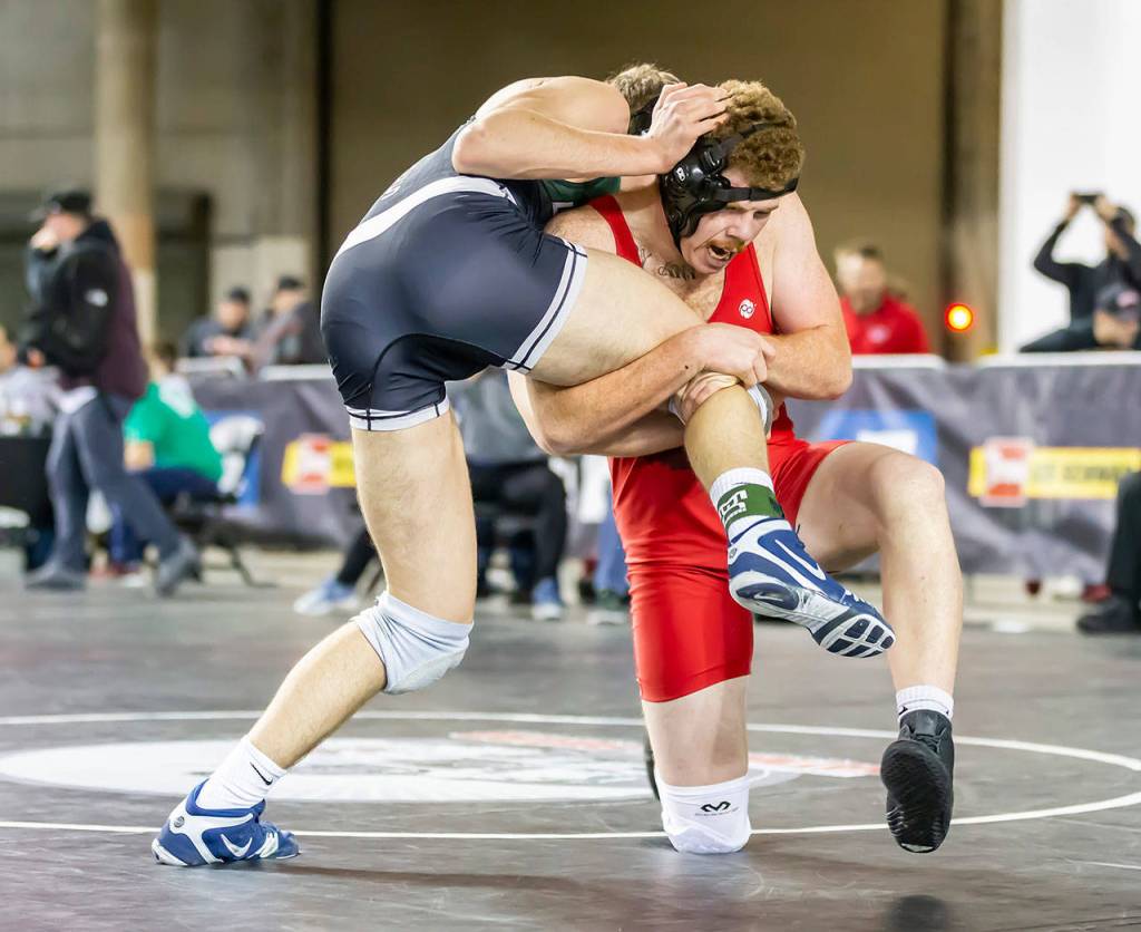 Turner and Micah Tenny of Lakeside-Nine Mile Falls. (Photo by John Fisken)