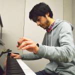 Oak Harbor pianist has the keys to success