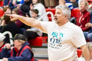 Kings retire from 30-year coach career