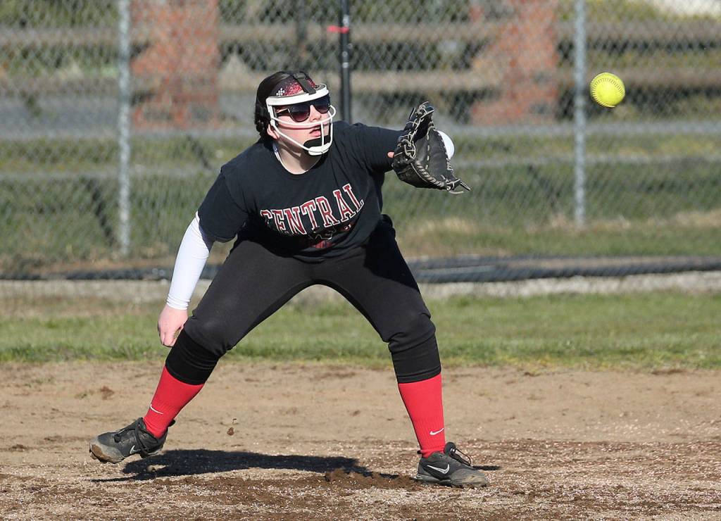 Photos: Wolves begin spring season