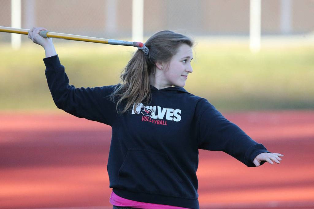 Photos: Wolves begin spring season