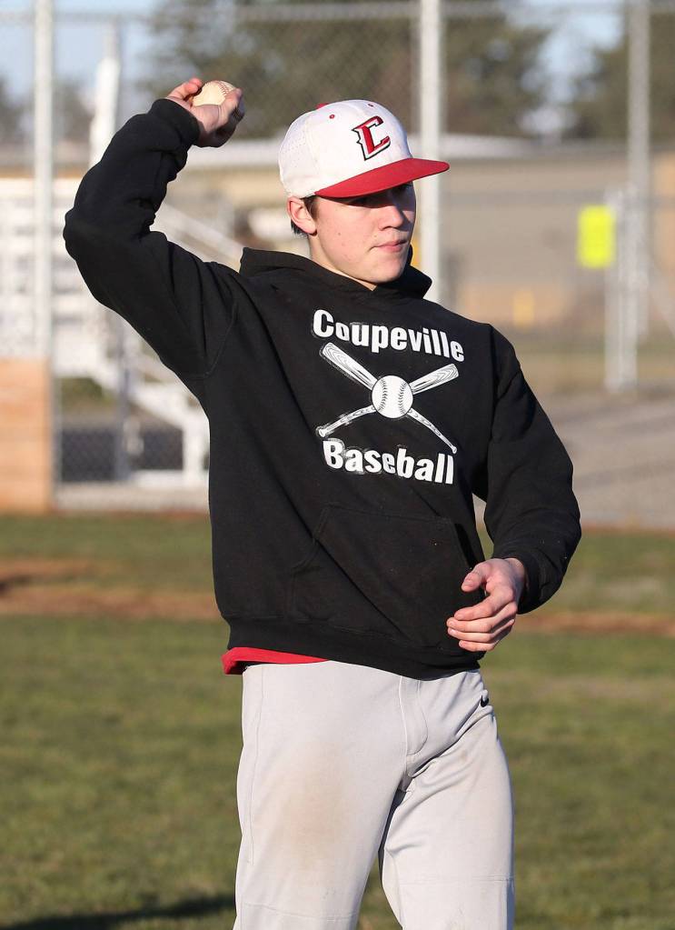 Photos: Wolves begin spring season