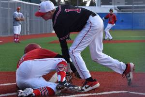 Knights blank Coupeville 8-0 / Baseball