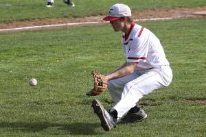 Wolves stun South Whidbey / Baseball