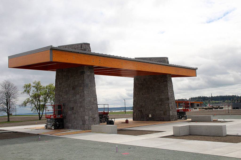 A pavillion structure in the park is meant as a gateway, shelter from the rain and a stge for events.