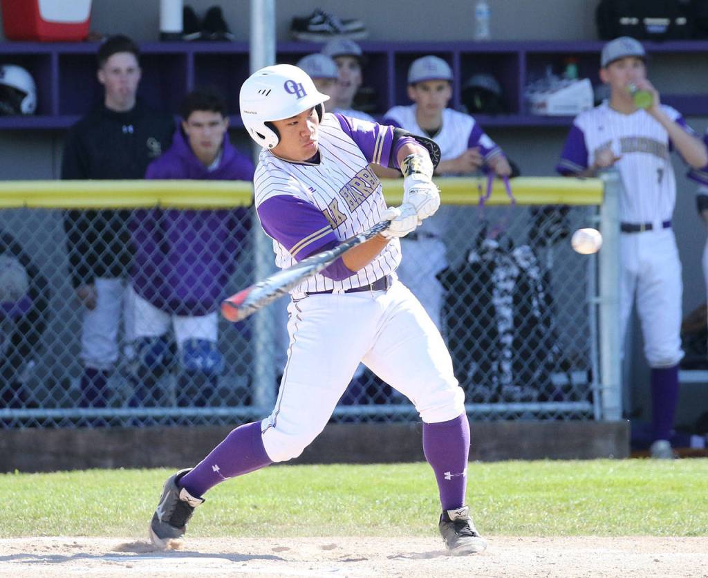 Donny Kloewer attacks a pitch.(Photo by John Fisken)