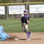 Oak Harbor wins district play-in game / Baseball