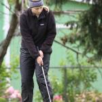 Hannah Rogers sinks a putt.(Photo by John Fisken)