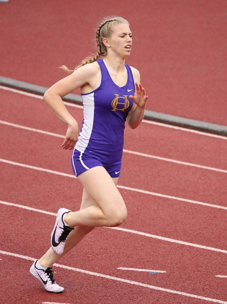 Natalie French takes seventh in the preliminaries of the 400 meters.(Photo by John Fisken)
