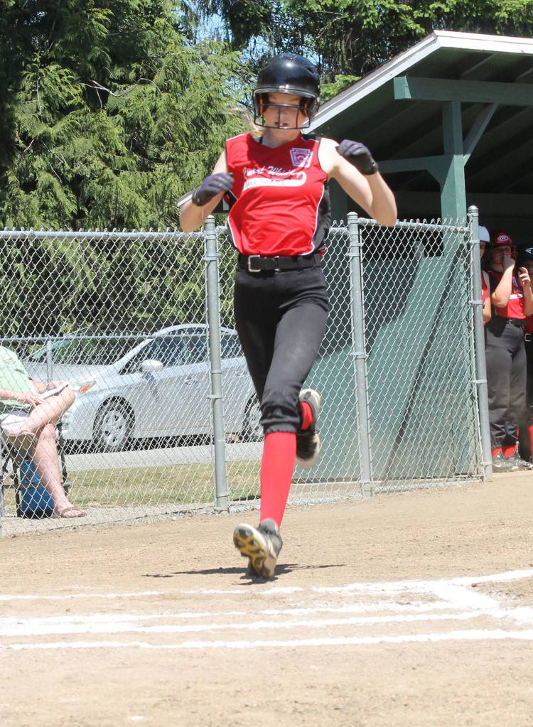 Savina Wells scores for Central Whidbey.(Photo by Jim Waller/Whidbey News-Times)