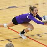 Oak Harbors Leielle Salinger.(Photo by John Fisken)