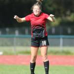 Natalie Hollrigel uses her head to advance the ball.(Photo by John Fisken)