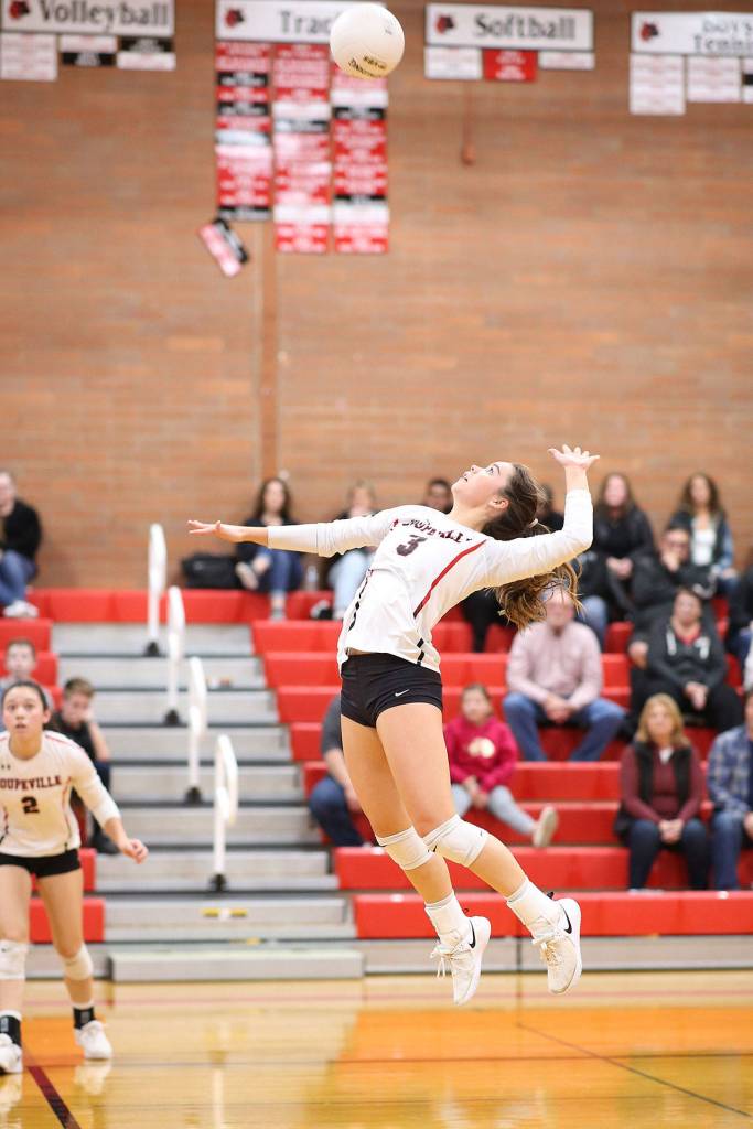 Maya Toomey-Stout rises for a kill.(Photo by John Fisken)