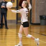 Lucy Sandahl steps into a serve.(Photo by John Fisken)