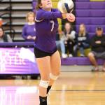 Annie Salinger uses a pass to set up a teammate.(Photo by John Fisken)