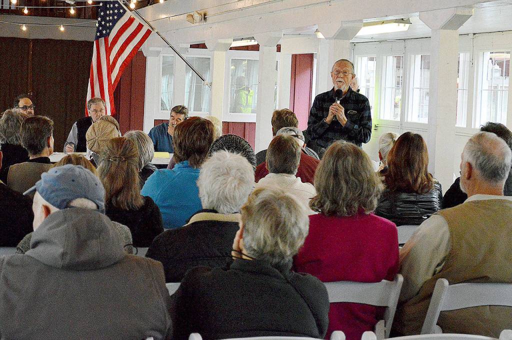 Joe Sheldon, who was a member of the ports dog-walking advisory committee speaks Wednesday at the Port of Coupevilles meeting.