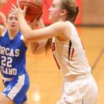 Izzy Wells sets up to shoot for Coupeville.(Photo by John Fisken)