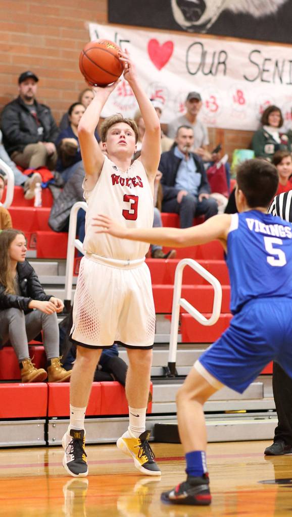 Mason Grove launches a 3-ball for Coupeville.(Photo by John Fisken)