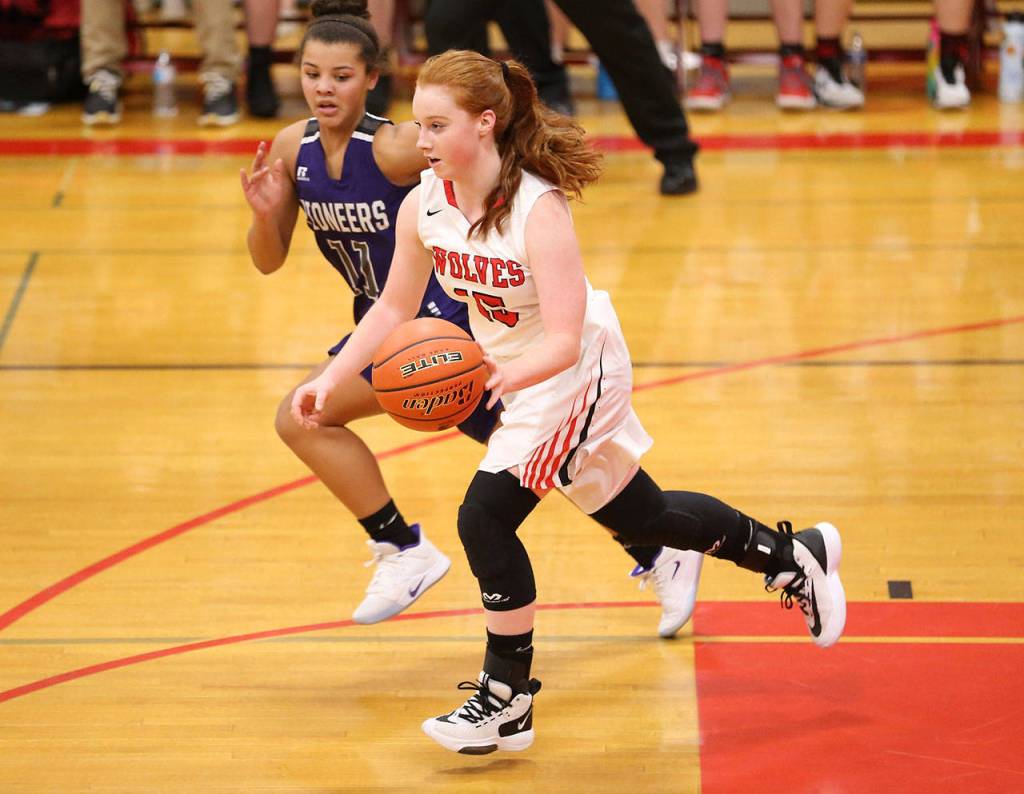 Maddie Georges, front.(Photo by John Fisken)