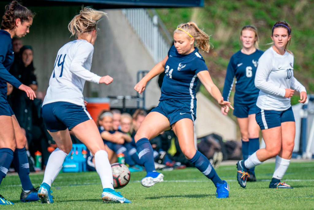 Oak Harbors Caylie Etherington (24) plays soccer for Western Washington University. (Photo courtesy of WWU Athletics)