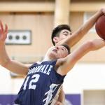 Wildcats succumb to 4th-quarter surges / Boys basketball