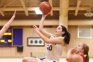 Hot Spartans stop cool ‘Cats / Girls basketball