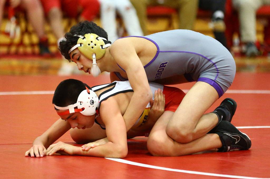 Forfeits lead to Oak Harbor loss / Boys wrestling