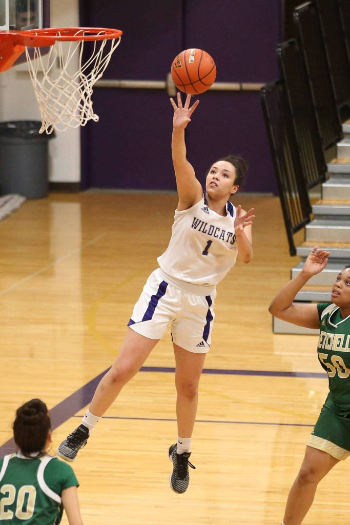 Jasmine Ford floats to the hoop for a bucket.(Photo by John Fisken)