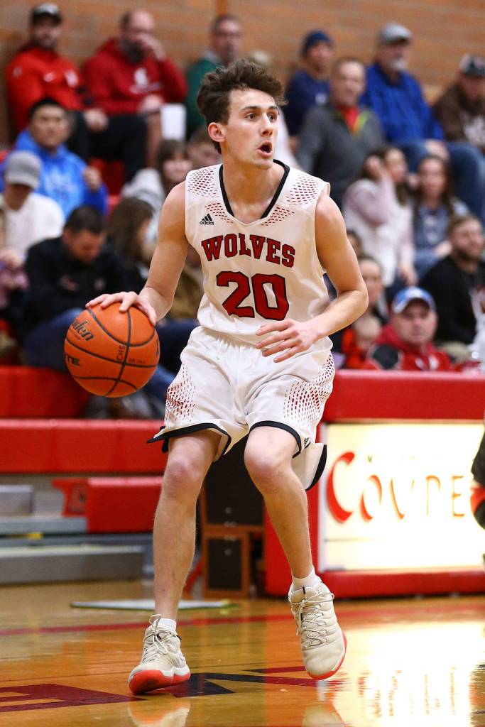 Xavier Murdy looks to run the offense.(Photo by John Fisken)