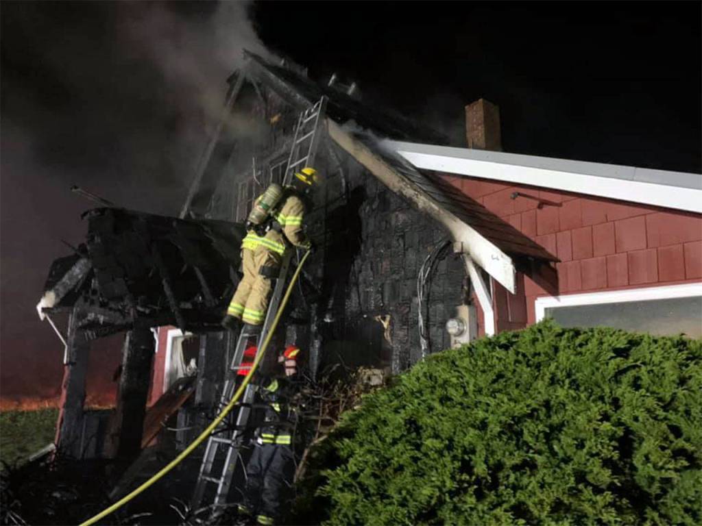 Blaze damages exterior of Freeland home
