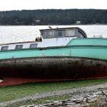 Couple on the run as boat floats away