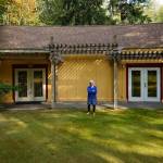 Photo by David Welton
Cynthia Jaffe has delivered several thousand babies at the Greenbank Birth Center, a cozy little building in the middle of the woods.