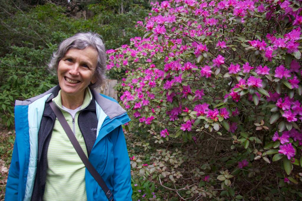 Meerkerk Gardens volunteer Ellen Alexander spearheaded the tour program. (Photo by Rachel Rosen/Whidbey News-Times)