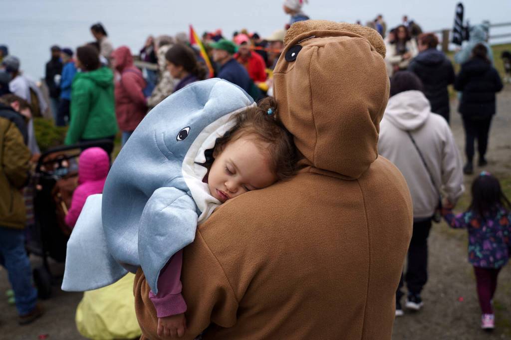 Photo by David Welton
A sleepy shark takes a nap at the end of the parade.