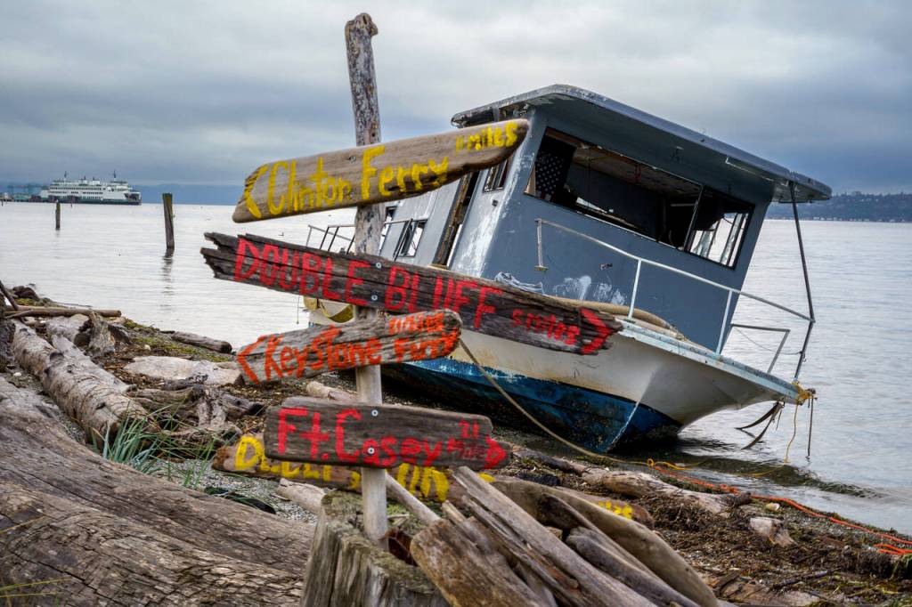 Photo by David Welton
The Madahy was perilously close to the Clinton ferry run, which marked it as a priority for removal.