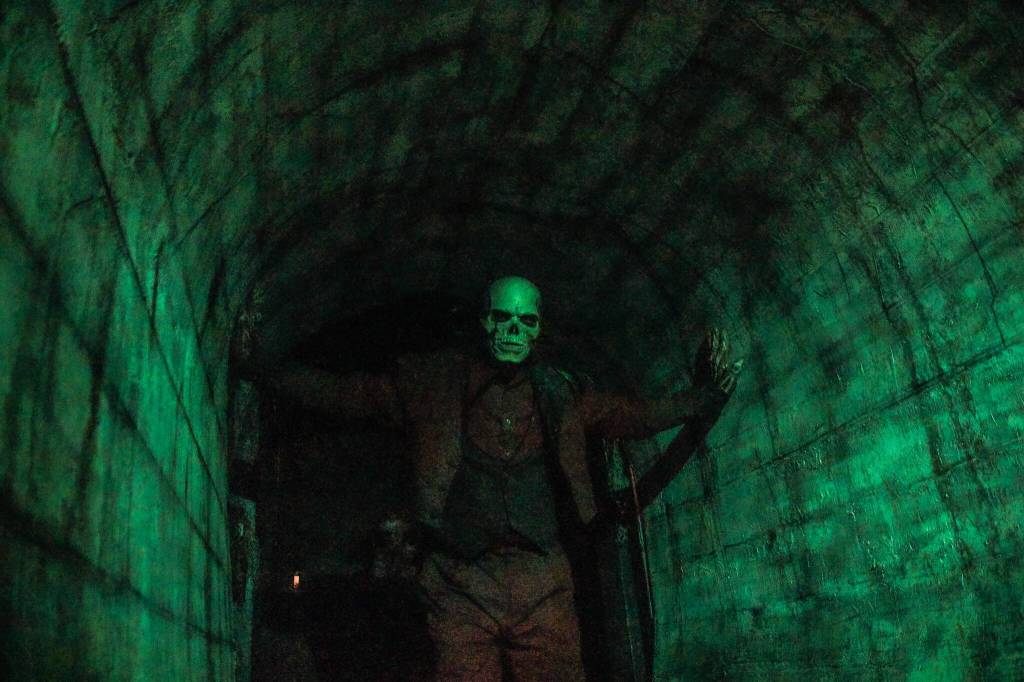 Photo by Luisa Loi
Jack Twisted hides in the darkness of a tunnel.