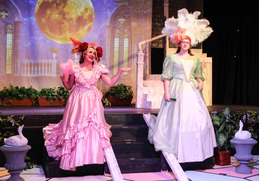 Sisters Joy (Zo Eisenbrey) and Grace (Laurianna Newcomb) cant fathom why the prince would pursue a merely lovely girl like Cinderella. (Photo by Luisa Loi)