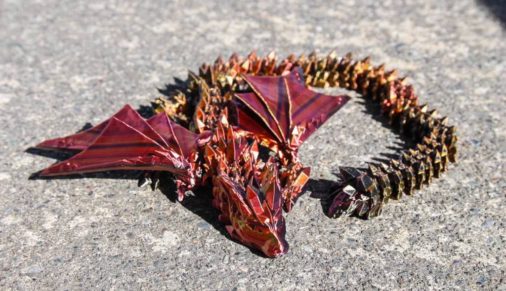 A dragon rests in under the sun. (Photo by Luisa Loi)