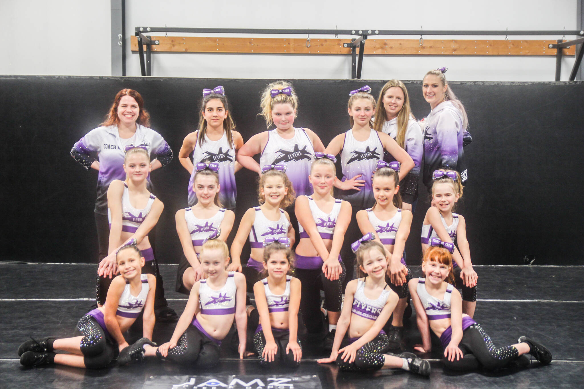 Oak Harbor cheerleaders soar to nationals | Whidbey News-Times