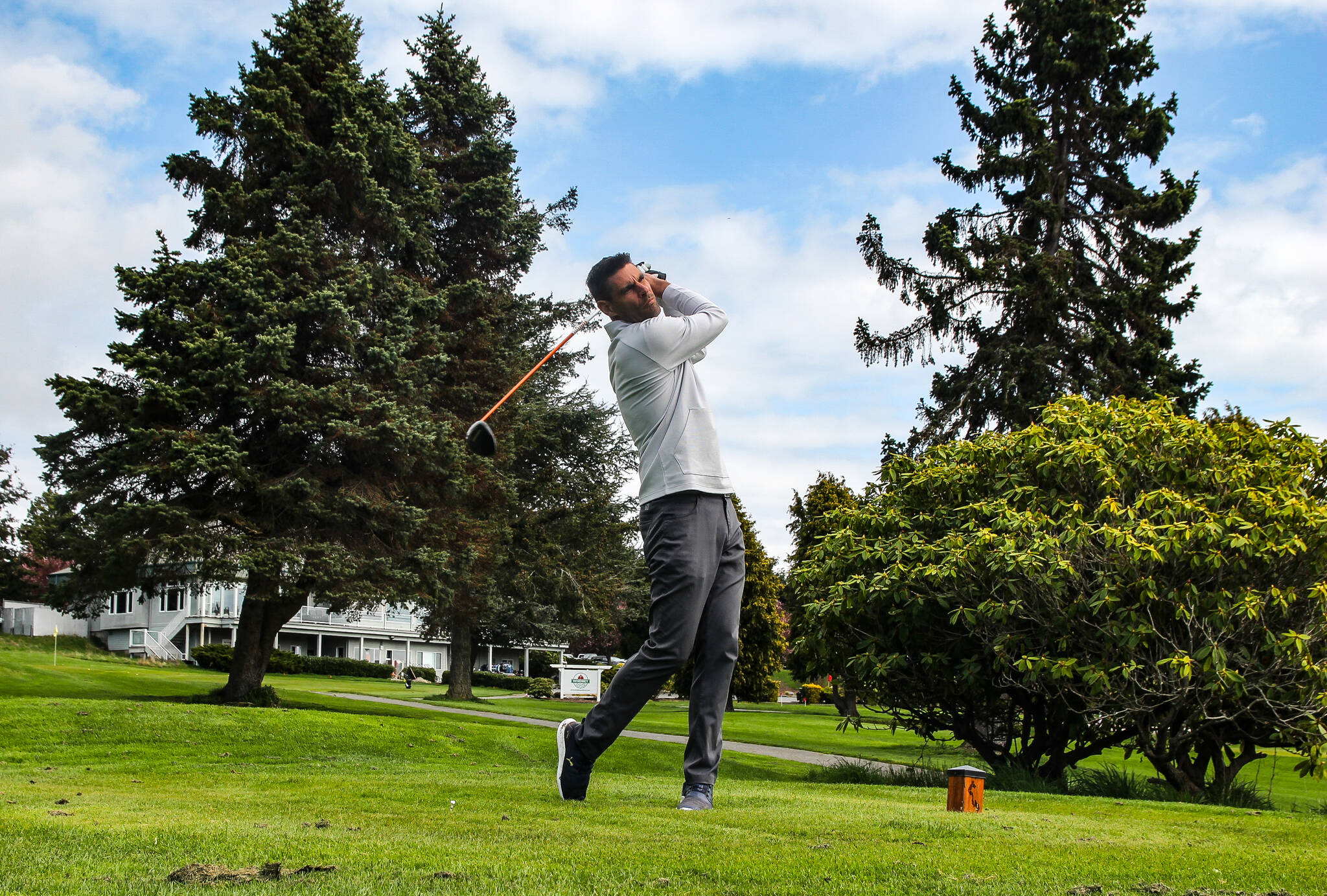 (Photo by Luisa Loi)
Dave Phay shows a News-Times reporter how to play golf at the Whidbey Golf Club. Phay, the head professional golfer at the club, placed second at the Pacific Northwest PGA Professional Championship in Everett, and is now headed to the national PGA competition in Florida.
