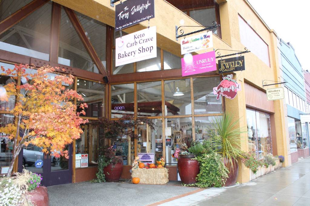 Harborside Village Mall is located on Pioneer Way.