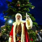 Photo by GM Photography
Santa poses in front of the Oak Harbor Christmas tree, excited to bring Christmas cheer to the island.